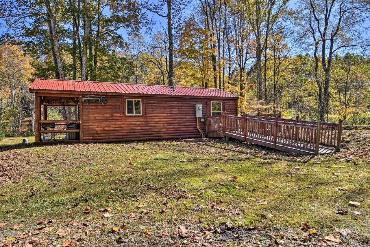 Rural Cabin Hideaway With Fire Pit And Mtn Views! Parsons 외부 사진